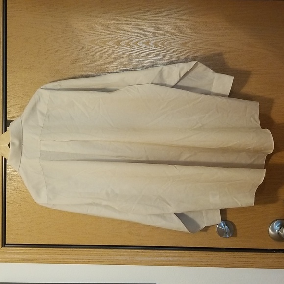 Stafford Wrinkle-free men's long sleeve dress shirt. Beige. Tan. Size XL 17-1/2 - Picture 5 of 8